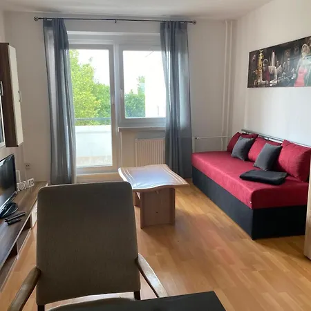 Monteur Und Handwerkerwohnung 170 아파트