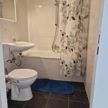 Monteur Und Handwerkerwohnung 170 Magdeburk