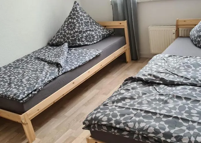 Appartement Monteur Und Handwerkerwohnung 170